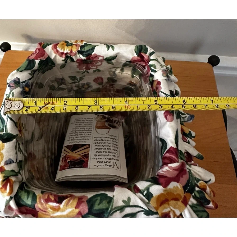 Longerberger 1995 Basket With Floral Liner